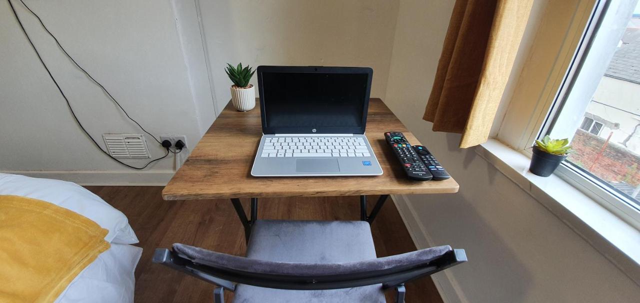 Fast Broadband, Budget Stay, Free Netflix. كارديف المظهر الخارجي الصورة